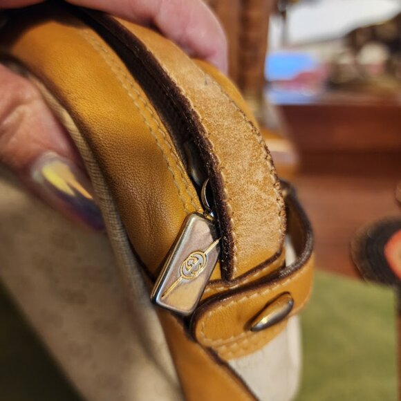 Gucci Cream GG Monogram Bag - Picture 10 of 15